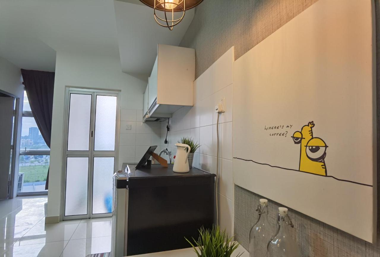 2 Bedroom Apartment - Mycribkl Neocyber Cyber Dzsaja Kültér fotó